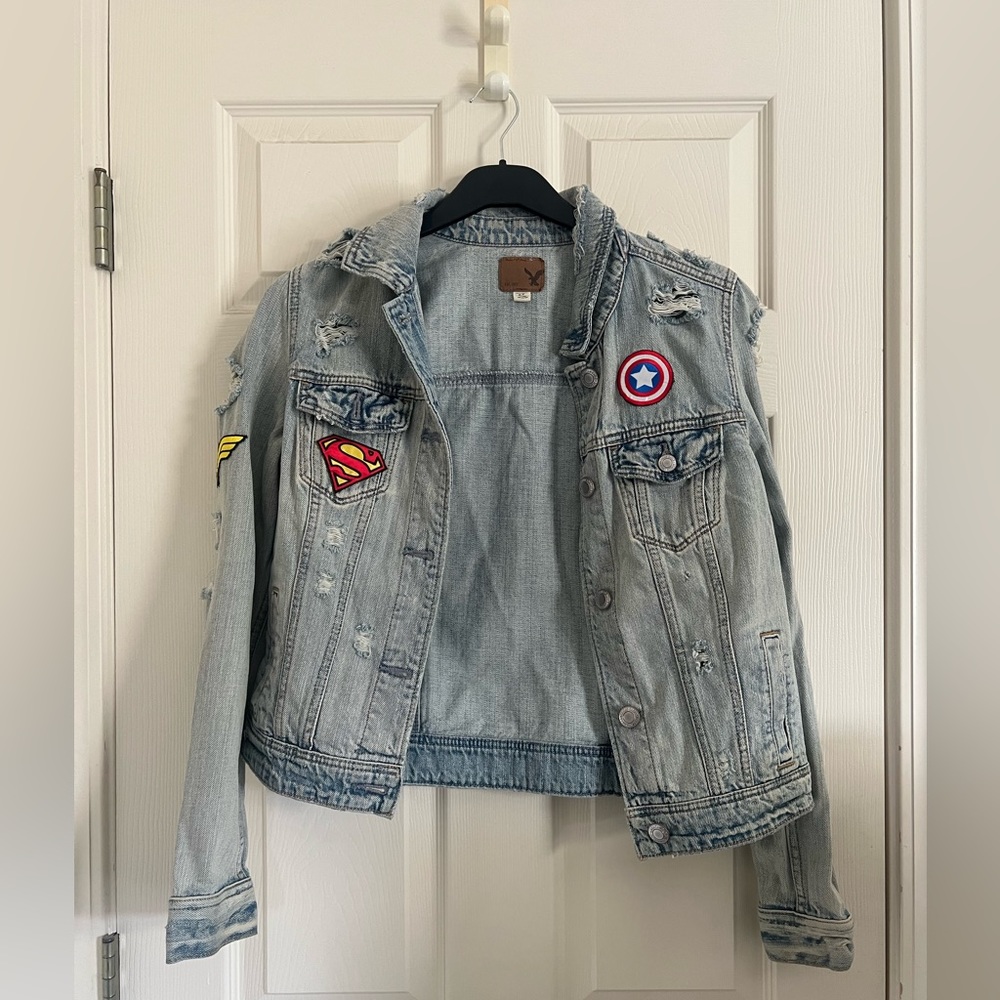 American Eagle 🦅 Acid Washed / Distressed Jean Jacket